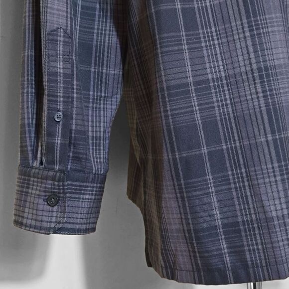 Uniqlo U Heavy Flannel Button Down Shirt Mens XL Oversized Checked Plaid - Picture 8 of 10